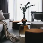 The Crystal Vaya Unique