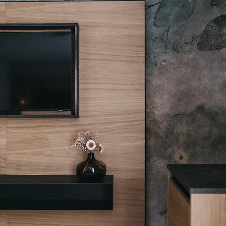 The Crystal Vaya Unique ホテル 4*