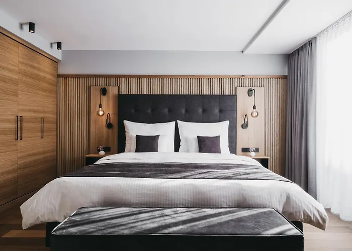 Hotel The Crystal Vaya Unique