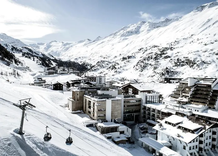 The Crystal Vaya Unique 4*