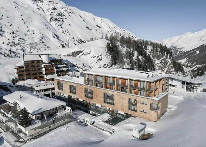 The Crystal Vaya Unique