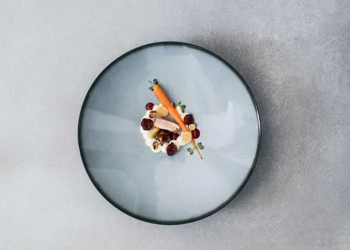 The Crystal Vaya Unique 4*