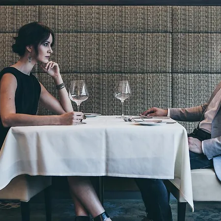 The Crystal Vaya Unique 4* 오베르구르글