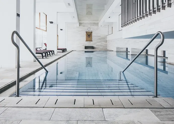 The Crystal Vaya Unique