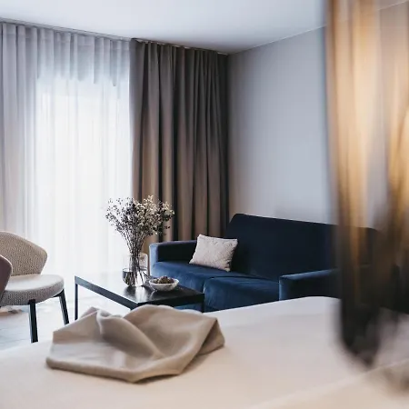 酒店 The Crystal Vaya Unique 奥伯古格尔