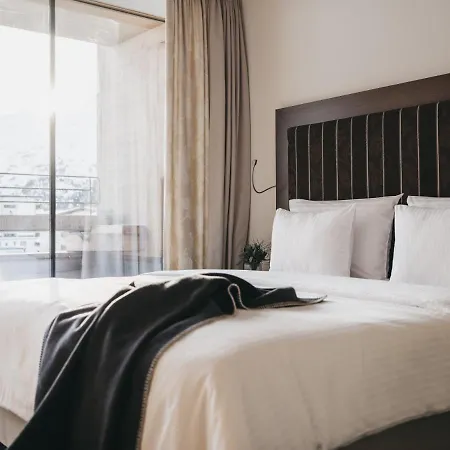 酒店 The Crystal Vaya Unique 奥伯古格尔