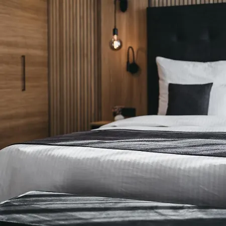 The Crystal Vaya Unique 奥伯古格尔