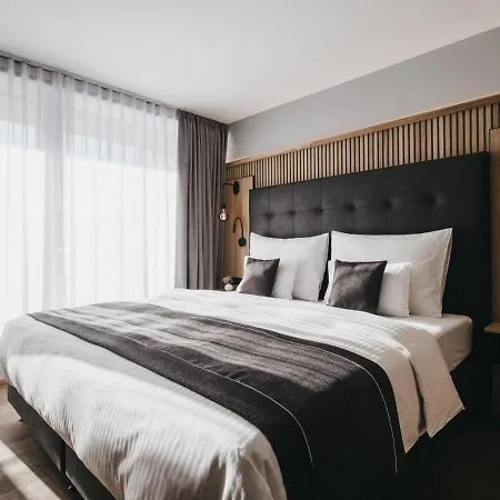 酒店 The Crystal Vaya Unique 奥伯古格尔